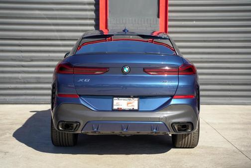 2023 BMW X6 xDrive40i