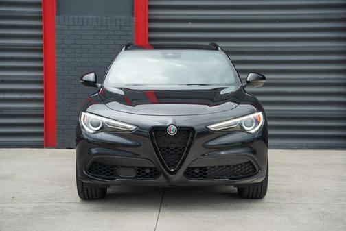2022 Alfa Romeo Stelvio Veloce