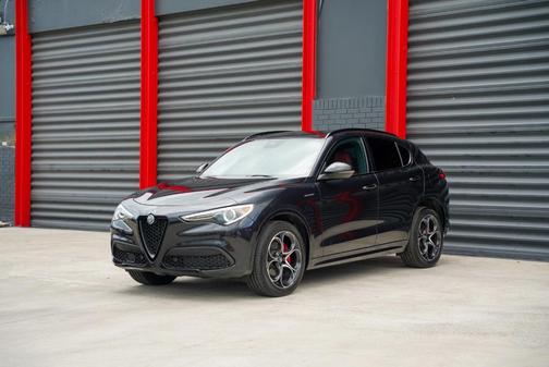 2022 Alfa Romeo Stelvio Veloce