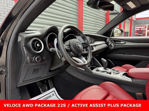 2022 Alfa Romeo Stelvio Veloce