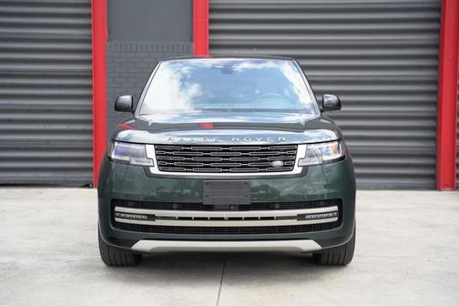 2025 Land Rover Range Rover P400 SE 7 Seat
