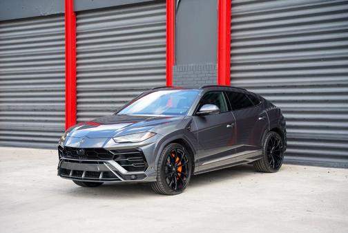 Silver 2020 Lamborghini Urus Base