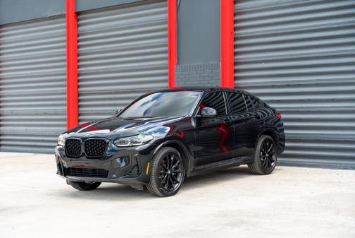 2023 BMW X4 xDrive30i