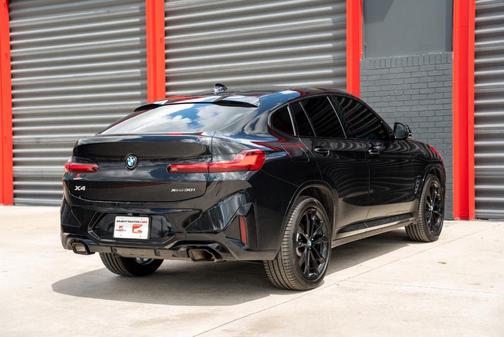 2023 BMW X4 xDrive30i