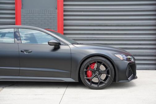 Mythos Black Metallic 2026 Audi RS 7 4.0T quattro performance