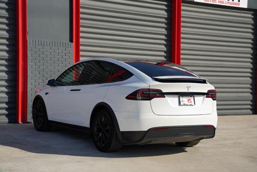 2022 Tesla Model X Plaid