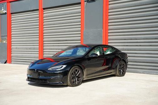 2022 Tesla Model S Plaid