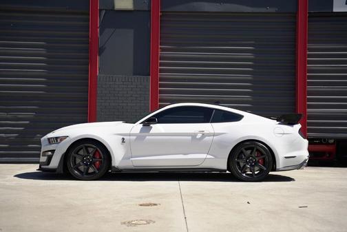 2021 Ford Shelby GT500 Base