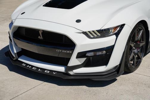 2021 Ford Shelby GT500 Base