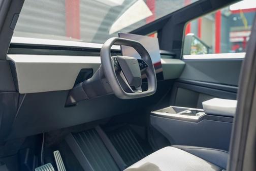 2024 Tesla Cybertruck Base