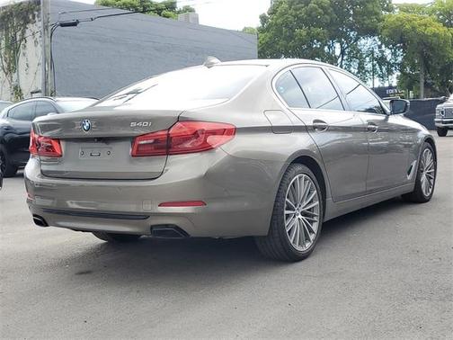 2019 BMW 540 i