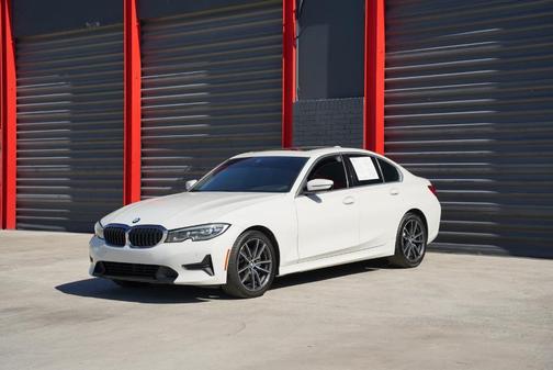 2020 BMW 330 i