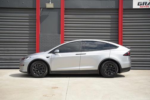 2024 Tesla Model X Base