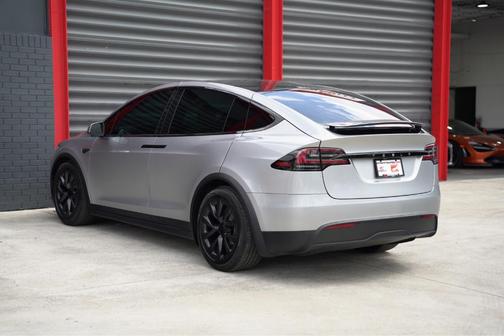2024 Tesla Model X Base