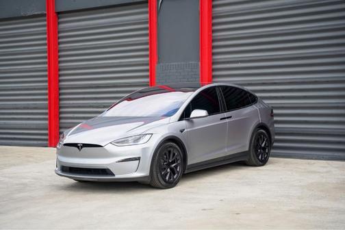 2024 Tesla Model X Base