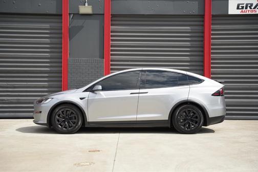 2024 Tesla Model X Base