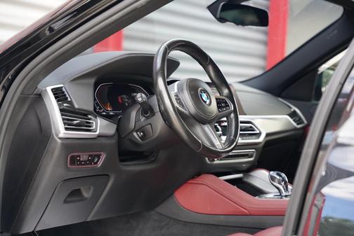 2022 BMW X6 xDrive40i