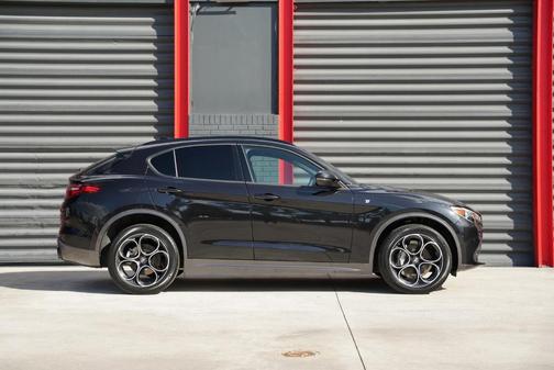 2022 Alfa Romeo Stelvio Ti
