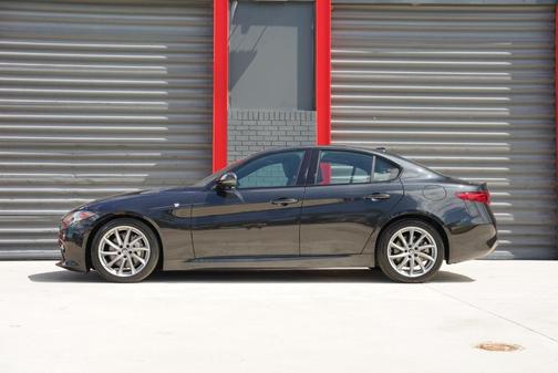 2022 Alfa Romeo Giulia Ti