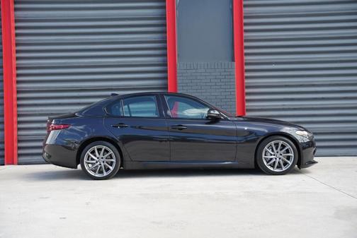 2022 Alfa Romeo Giulia Ti
