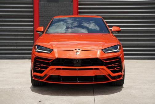 Orange 2022 Lamborghini Urus Graphite Capsule