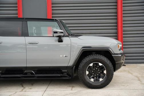 Meteorite Metallic 2024 GMC HUMMER EV SUV 2X