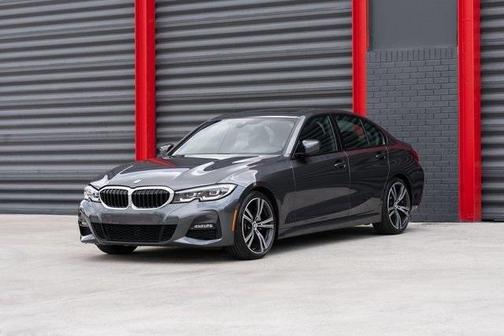 2020 BMW 330 i