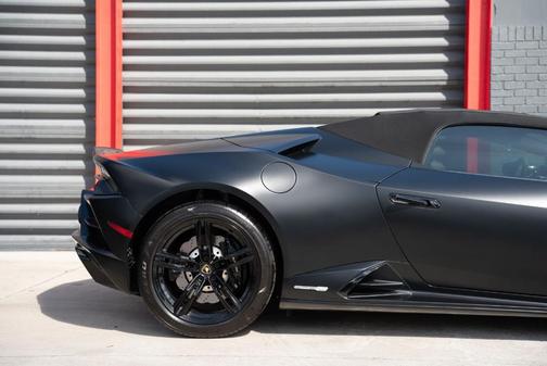 2021 Lamborghini Huracan EVO Base