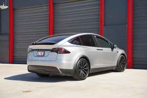 2024 Tesla Model X Base