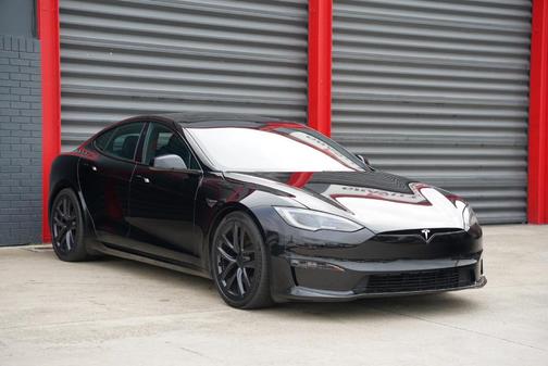2022 Tesla Model S Plaid