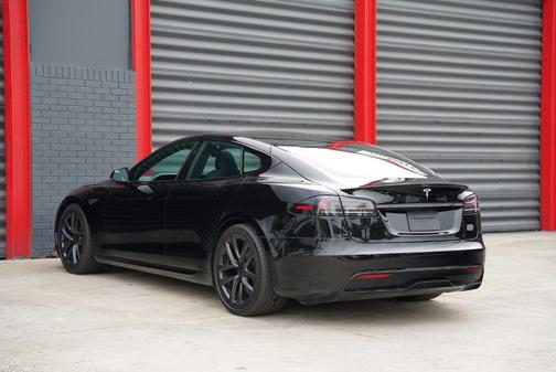 2022 Tesla Model S Plaid
