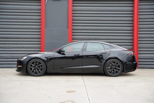 2022 Tesla Model S Plaid