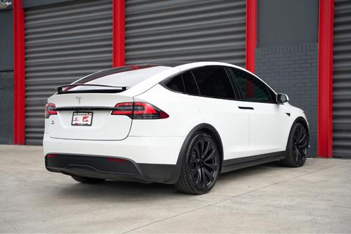 2022 Tesla Model X Base