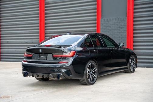2020 BMW 330 i