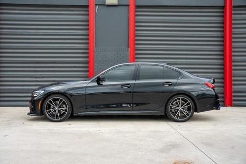 2020 BMW 330 i
