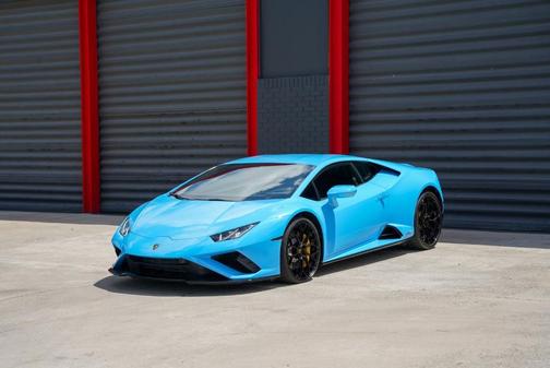 Blue 2022 Lamborghini Huracan EVO Base