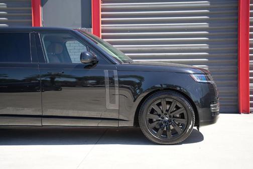 2024 Land Rover Range Rover AUTOBIOGRAPHY