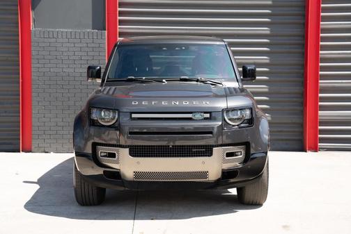 2022 Land Rover Defender 110 X-Dynamic SE
