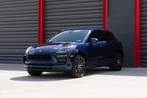 2022 Porsche Macan Base
