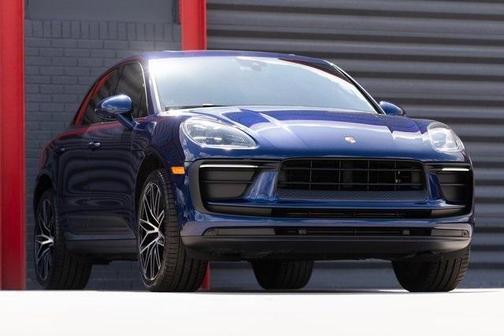 2022 Porsche Macan Base