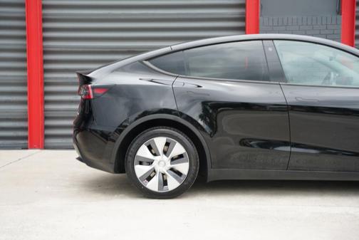Black 2023 Tesla Model Y Long Range