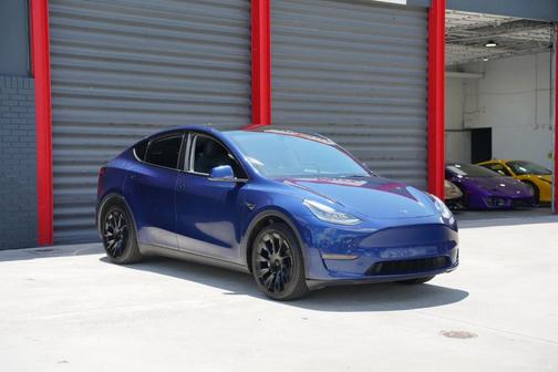 Blue 2023 Tesla Model Y Long Range