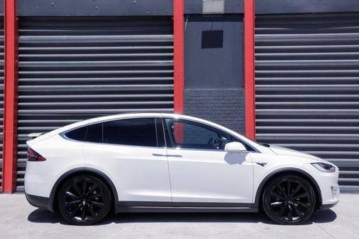 2021 Tesla Model X Long Range