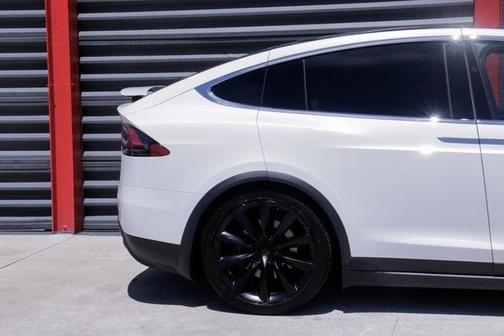 2021 Tesla Model X Long Range
