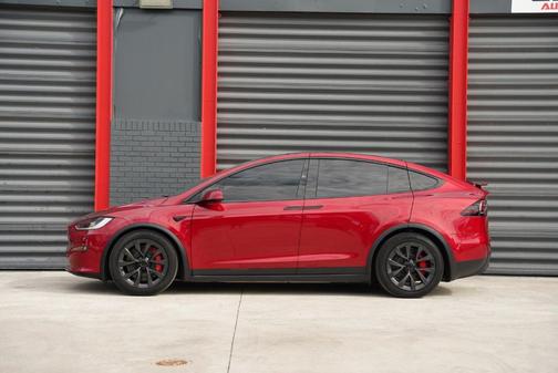 2023 Tesla Model X Plaid