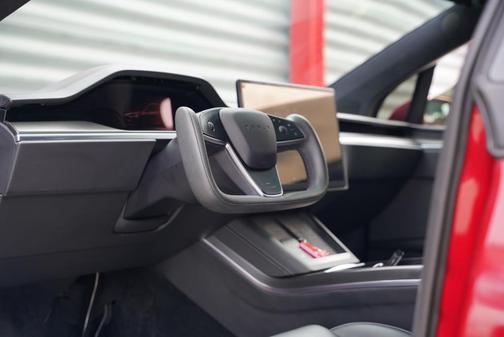 2023 Tesla Model X Plaid