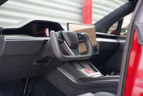 2023 Tesla Model X Plaid