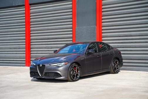 2023 Alfa Romeo Giulia Veloce