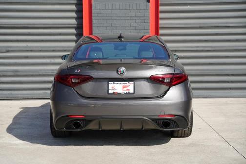 2023 Alfa Romeo Giulia Veloce