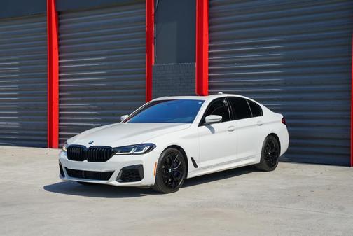 2022 BMW 540 i